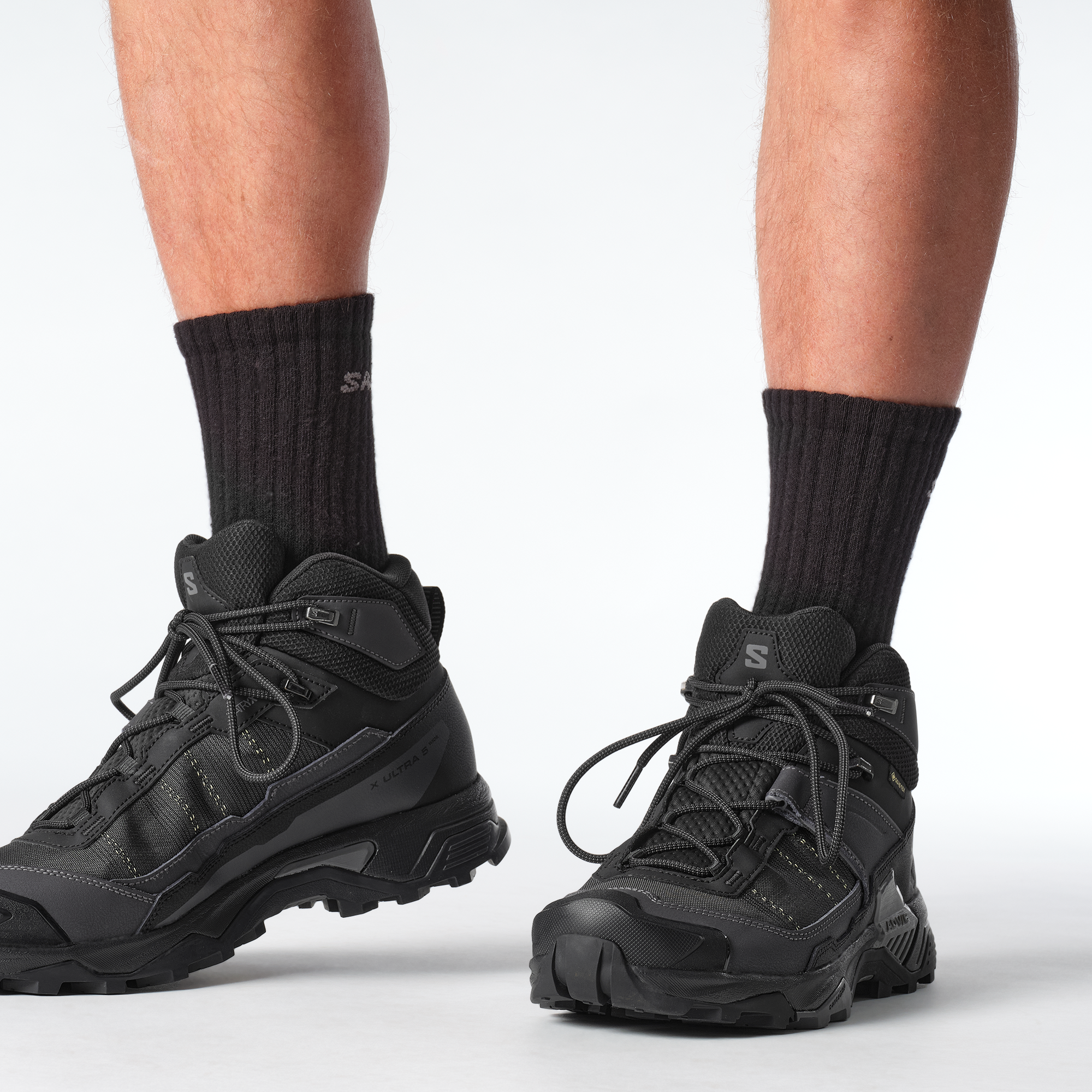 X ULTRA 5 MID WIDE GORE-TEX
